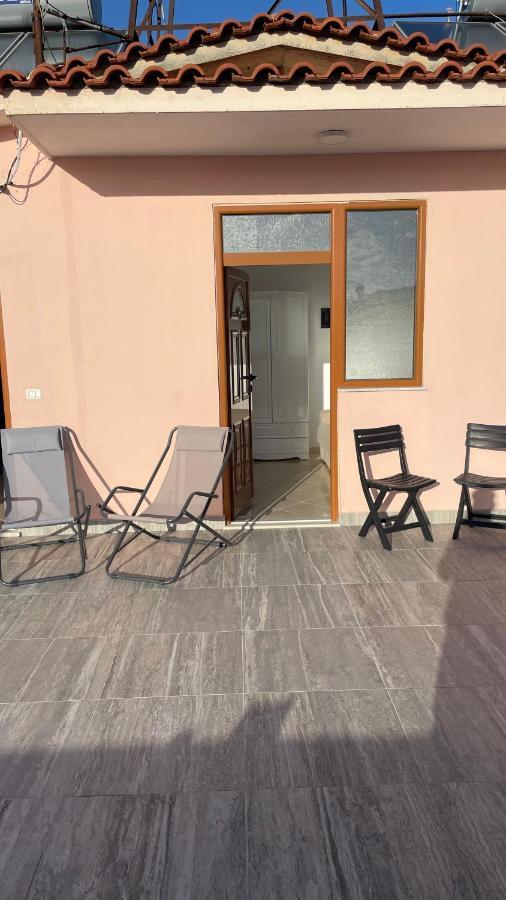 Vila Osmenaj Rent Room Or Apartment Vlorë Екстериор снимка