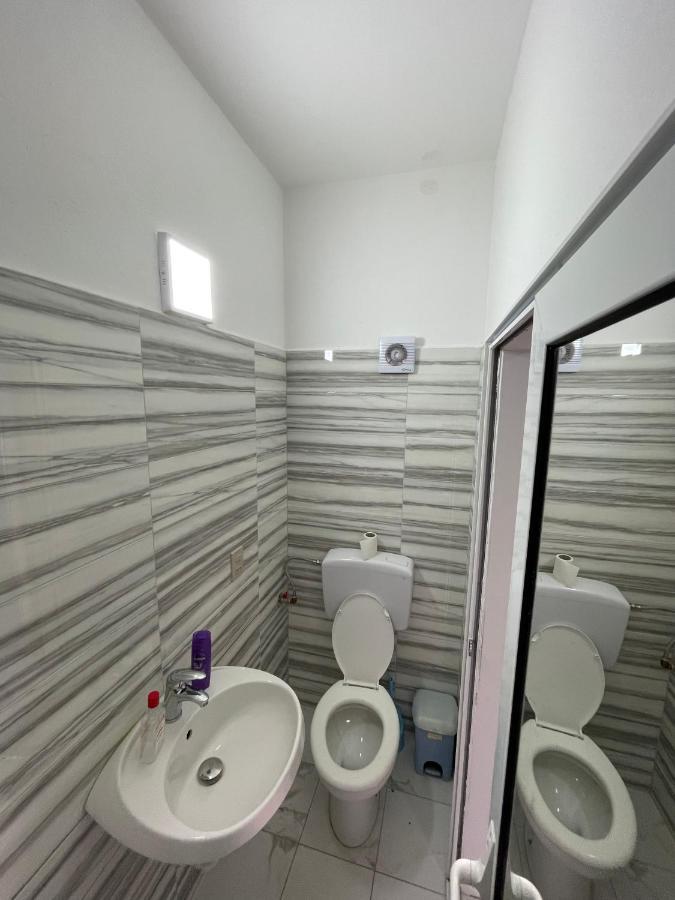 Vila Osmenaj Rent Room Or Apartment Vlorë Екстериор снимка