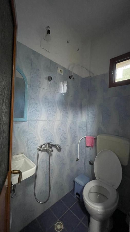 Vila Osmenaj Rent Room Or Apartment Vlorë Екстериор снимка