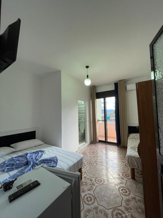 Vila Osmenaj Rent Room Or Apartment Vlorë Екстериор снимка