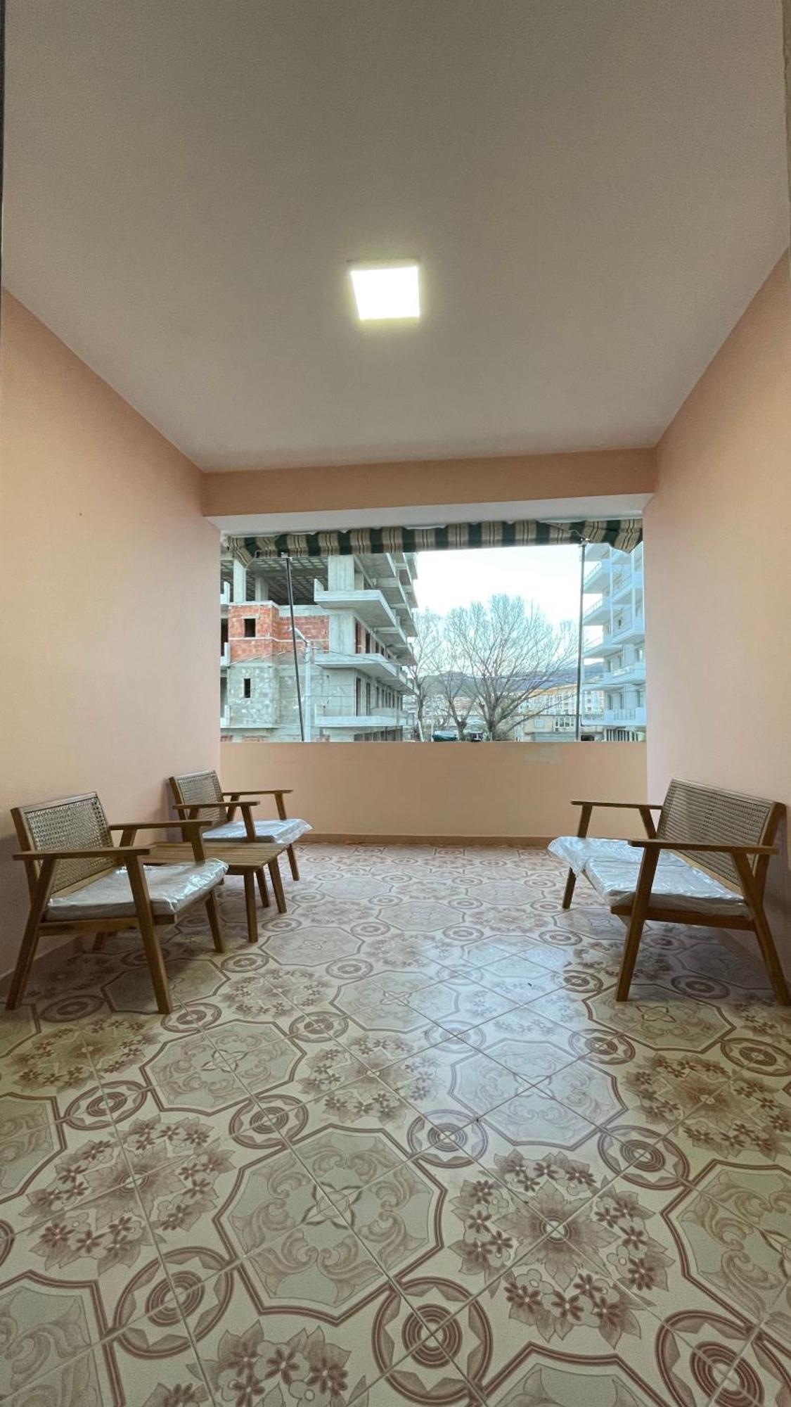 Vila Osmenaj Rent Room Or Apartment Vlorë Екстериор снимка