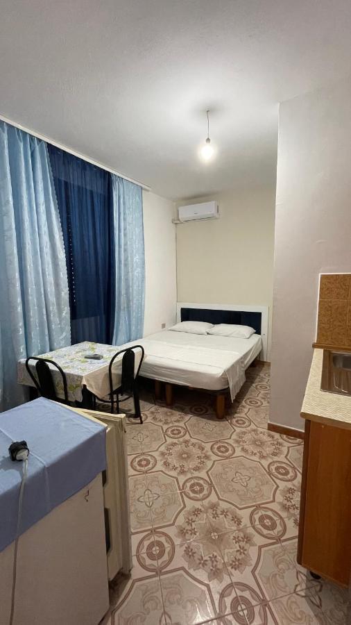 Vila Osmenaj Rent Room Or Apartment Vlorë Екстериор снимка